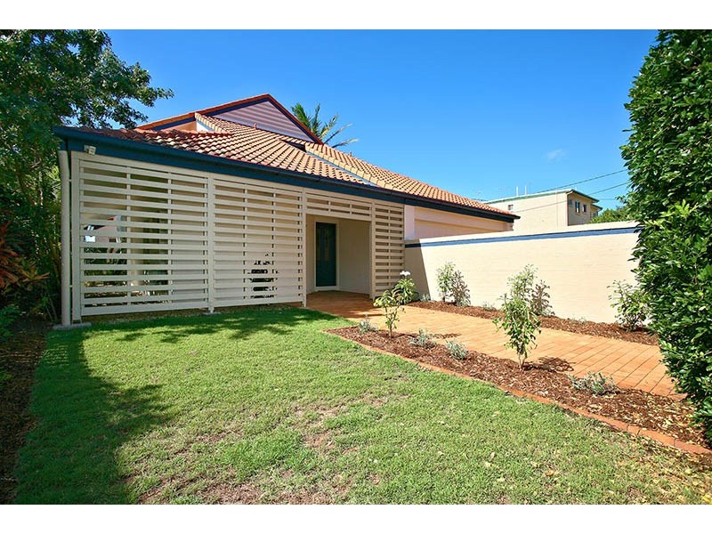 56 Prince Edward Parade, Redcliffe QLD 4020