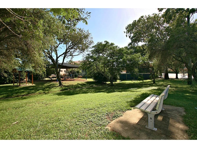 56 Prince Edward Parade, Redcliffe QLD 4020