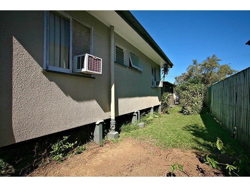 1/5 Hill Parade, Clontarf QLD 4019