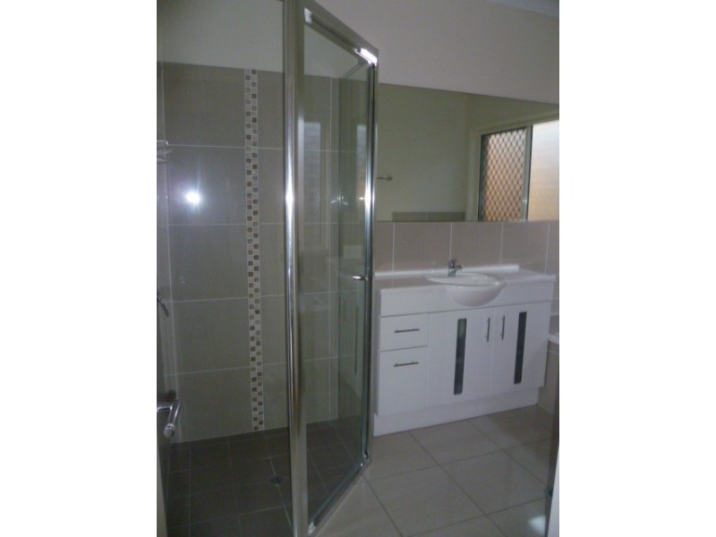 18 Foambark Street, North Lakes QLD 4509