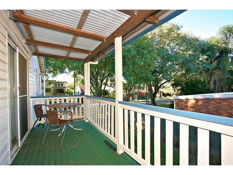 13 Grant Street, Redcliffe QLD 4020