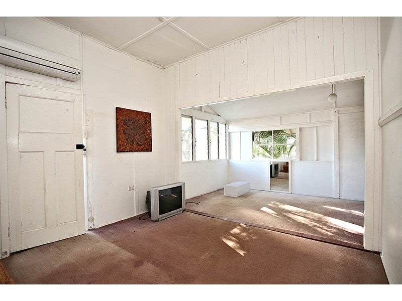 13 Grant Street, Redcliffe QLD 4020