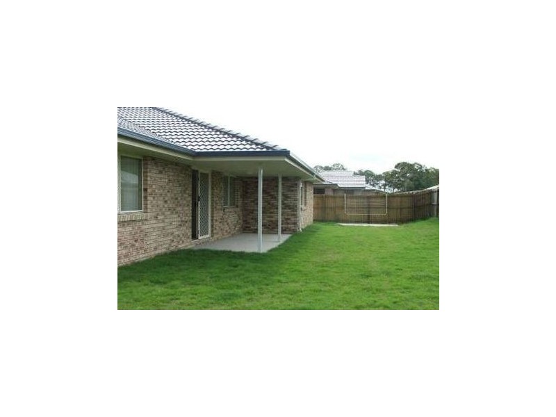8 Hoddle Court, Rothwell QLD 4022