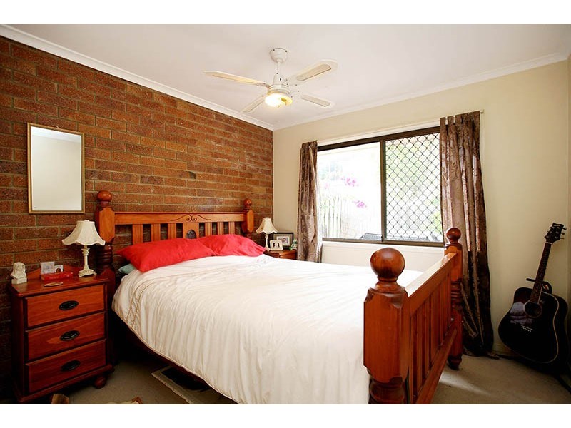 2/9 Queen Street, Scarborough QLD 4020