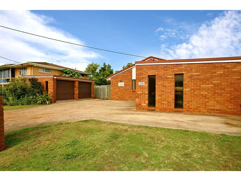 2/9 Queen Street, Scarborough QLD 4020