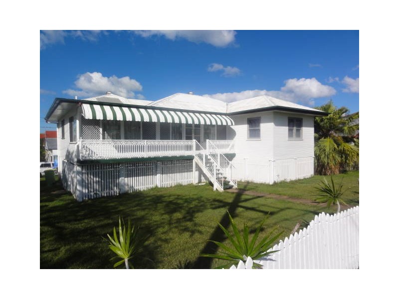 532 Oxley Ave, Redcliffe QLD 4020