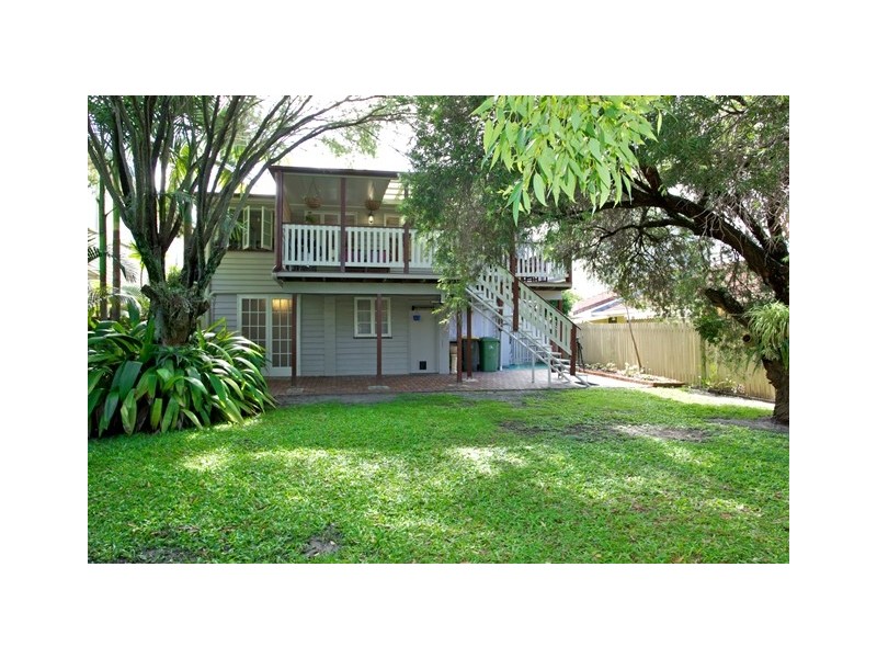 1 Louis Street, Redcliffe QLD 4020