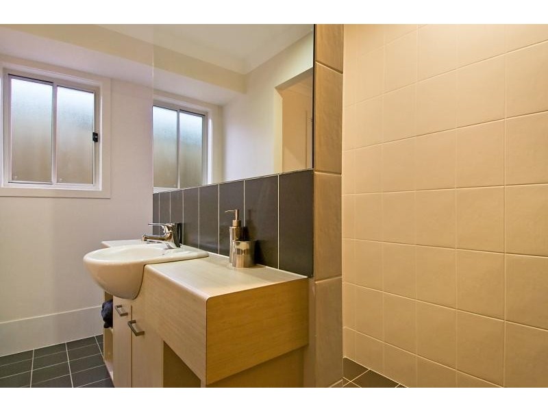 27 Nearra Street, Deagon QLD 4017