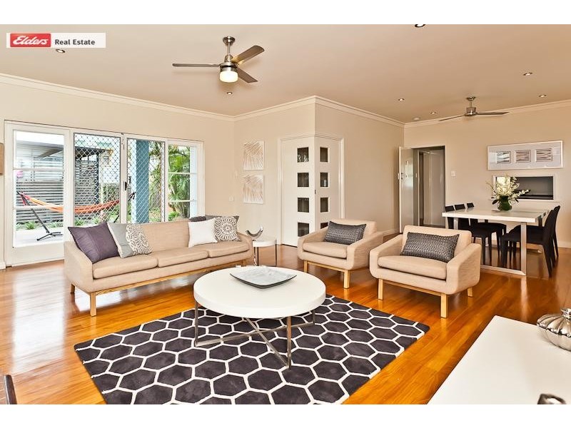 11 Hardiman Street, Woody Point QLD 4019