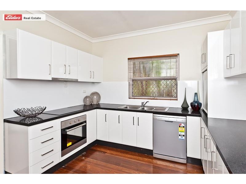 11 Hardiman Street, Woody Point QLD 4019