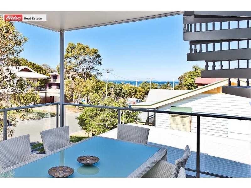 11 Hardiman Street, Woody Point QLD 4019