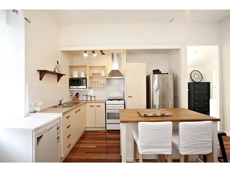 194 Flinders Parade, Sandgate QLD 4017