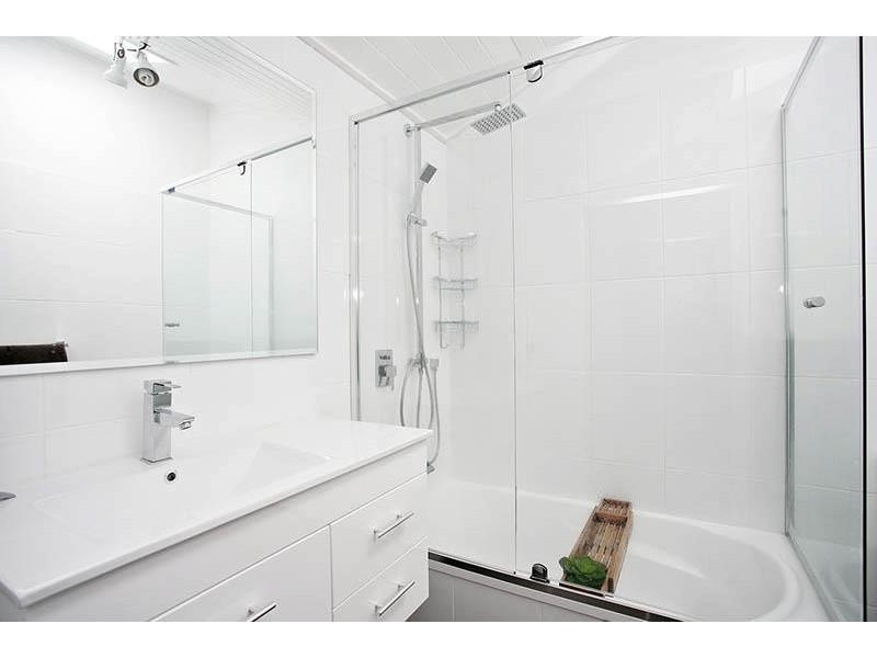 194 Flinders Parade, Sandgate QLD 4017