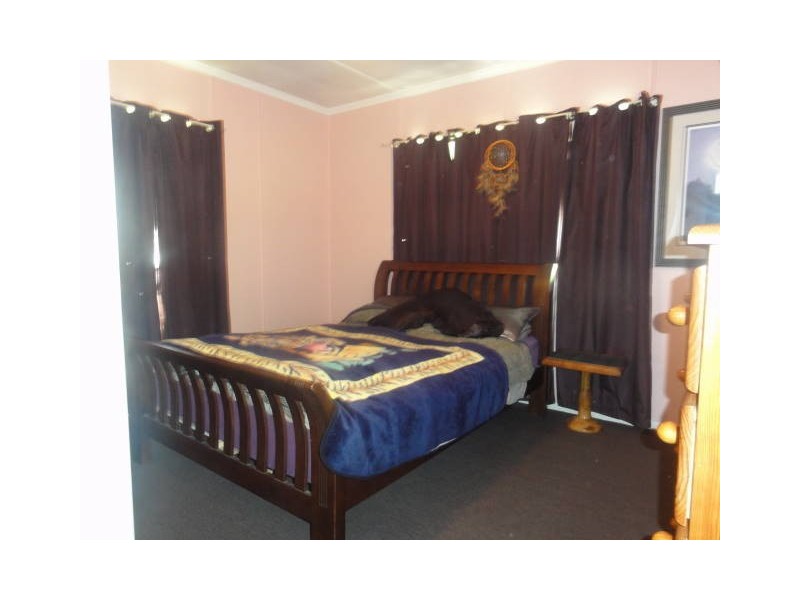 60 Yacht Street, Clontarf QLD 4019