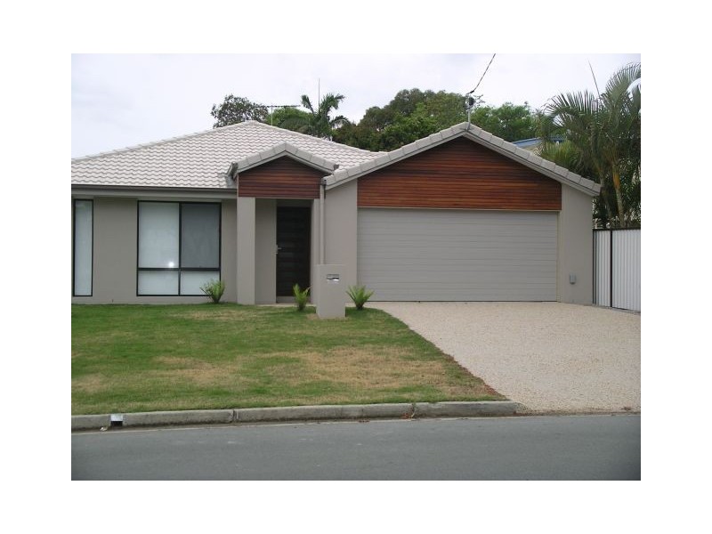 44 Grace Street, Scarborough QLD 4020