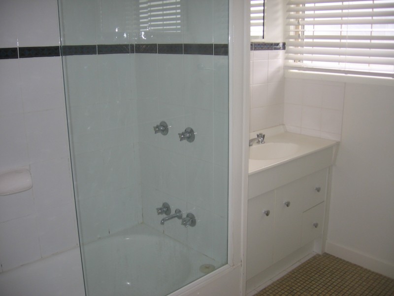 16 Sutherland Street, Redcliffe QLD 4020