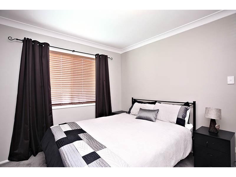 143 Scarborough Road, Redcliffe QLD 4020