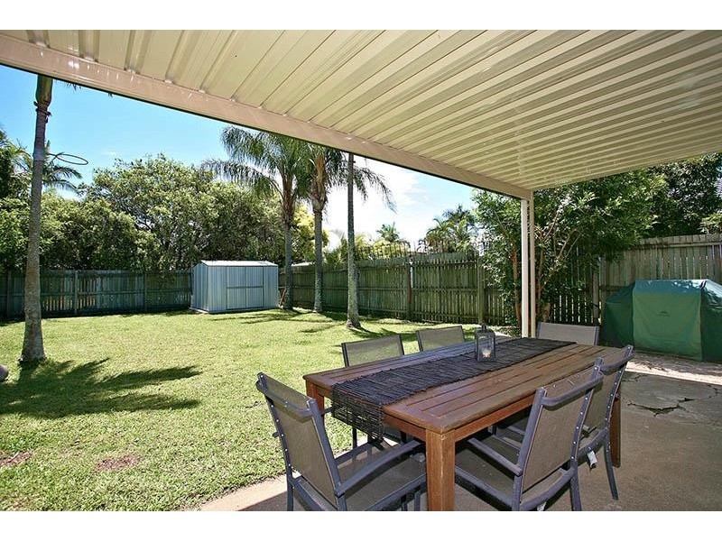 143 Scarborough Road, Redcliffe QLD 4020