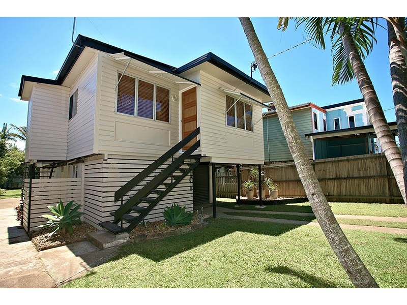 143 Scarborough Road, Redcliffe QLD 4020