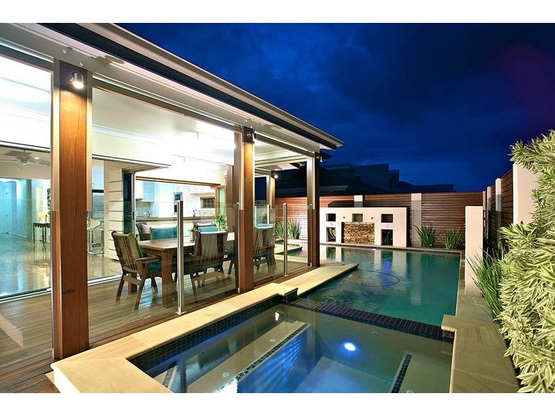 21 Lionheart Crescent, Newport QLD 4020