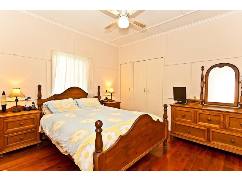 70 Dover Road, Margate QLD 4019
