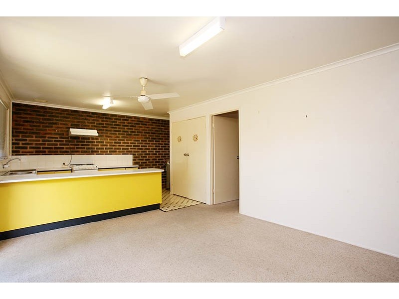 2/22 Silvester Street, Redcliffe QLD 4020