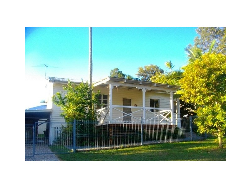 16 Sunnyside Road, Scarborough QLD 4020