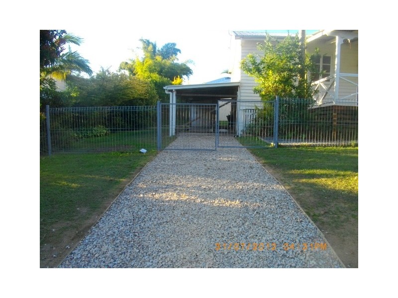 16 Sunnyside Road, Scarborough QLD 4020