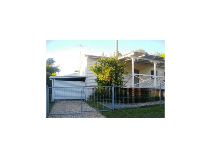 16 Sunnyside Road, Scarborough QLD 4020