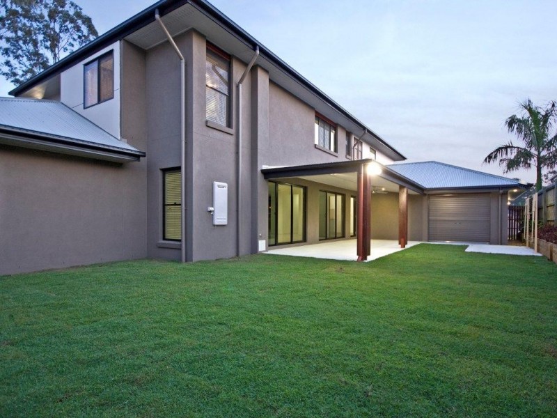 7 Cassia Street, Bridgeman Downs QLD 4035