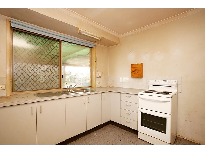 45 Government Street, Deception Bay QLD 4508