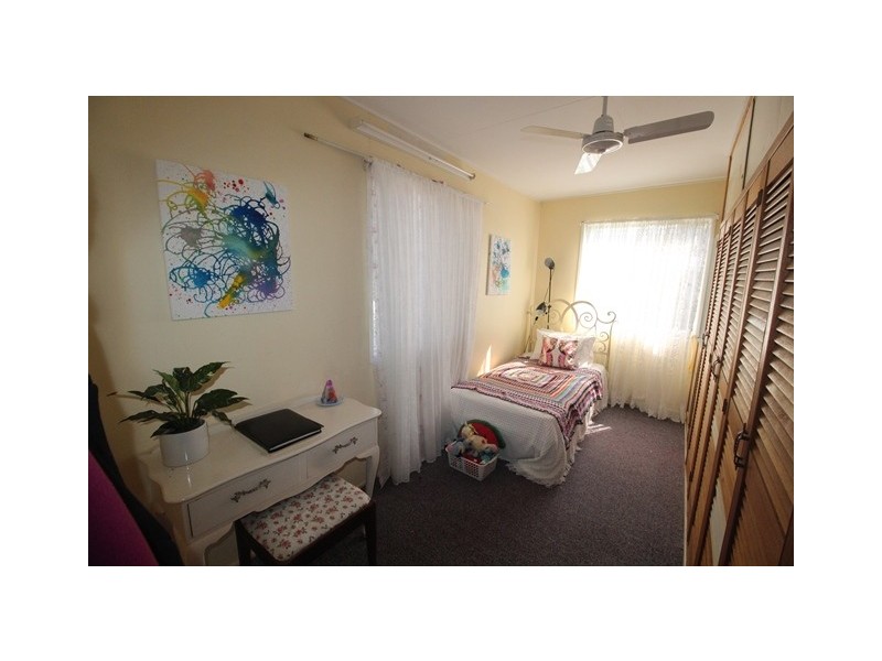 6 Plume Street, Redcliffe QLD 4020