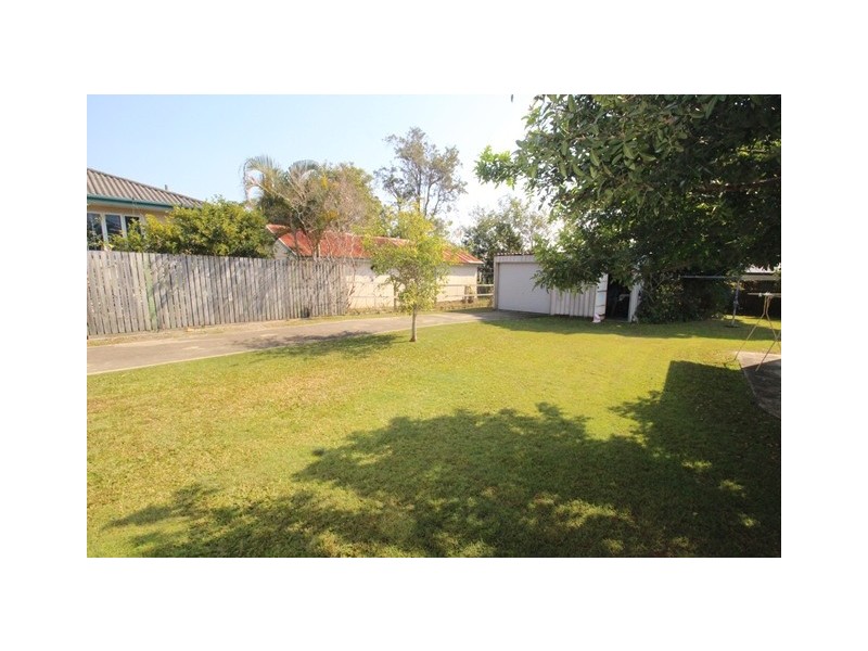 6 Plume Street, Redcliffe QLD 4020