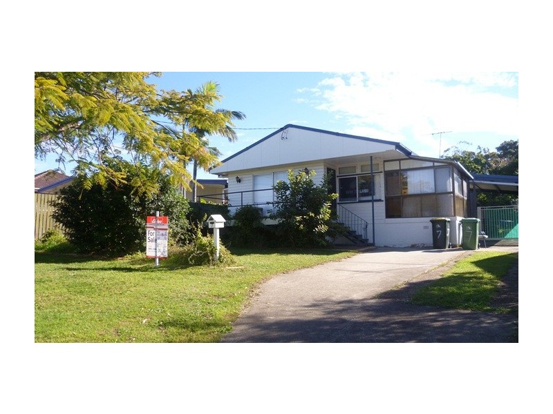 7 Knights Terrace, Margate QLD 4019