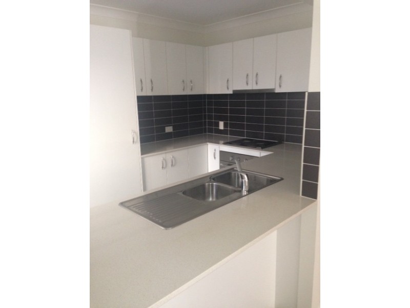 2/19-21 Shields Street, Redcliffe QLD 4020