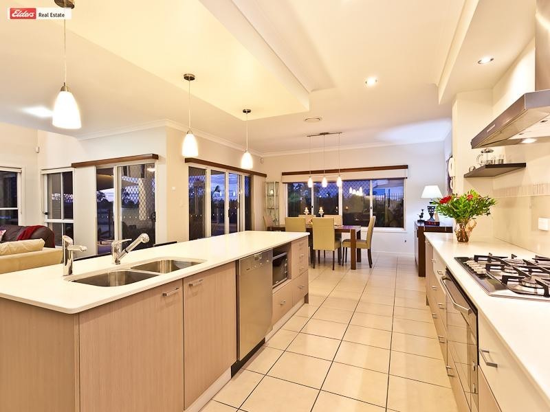 44 Lionheart Crescent, Newport QLD 4020