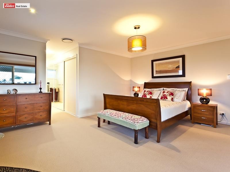 44 Lionheart Crescent, Newport QLD 4020