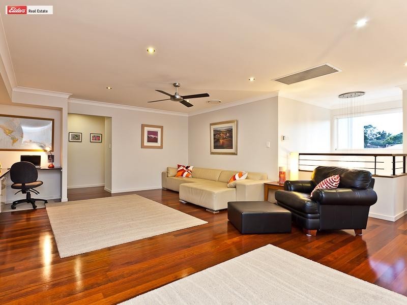 44 Lionheart Crescent, Newport QLD 4020