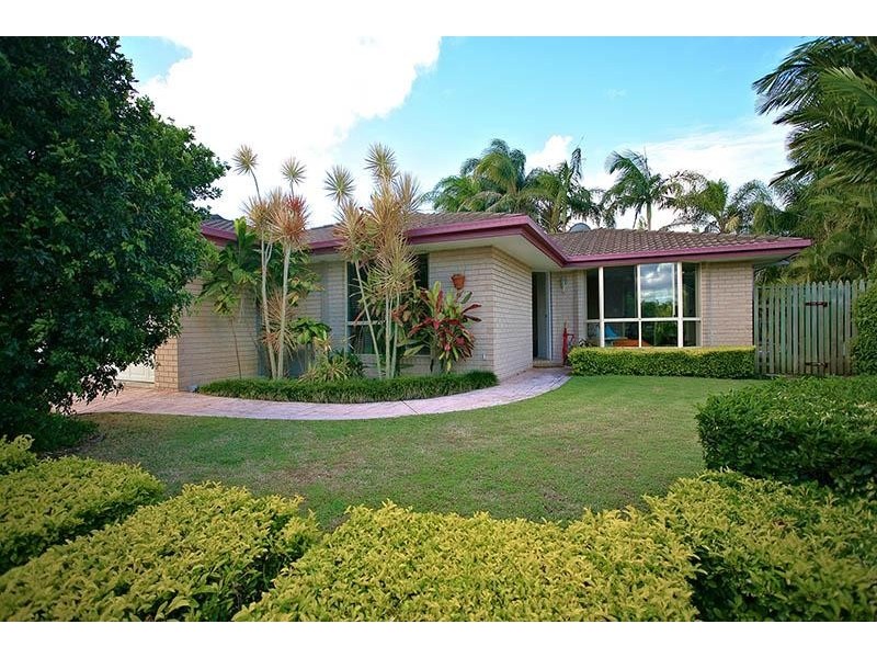 11 Hillier Street, Clontarf QLD 4019