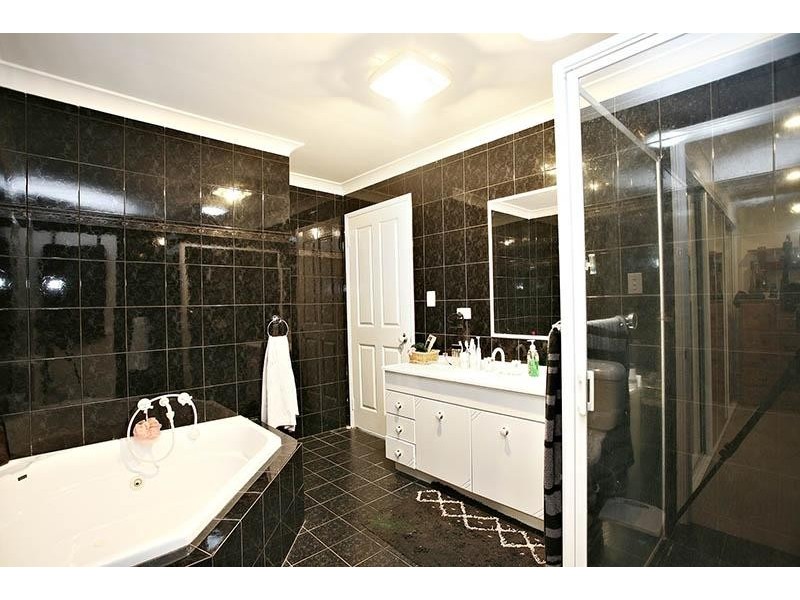 11 Hillier Street, Clontarf QLD 4019