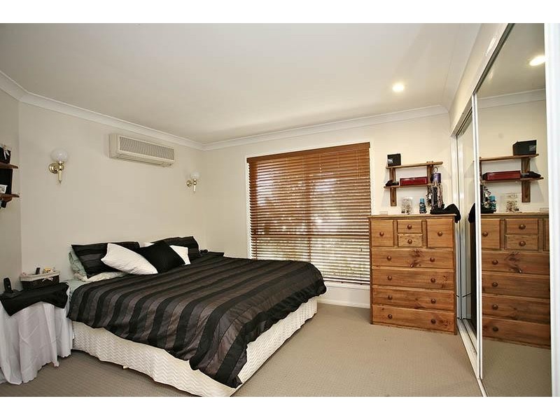 11 Hillier Street, Clontarf QLD 4019