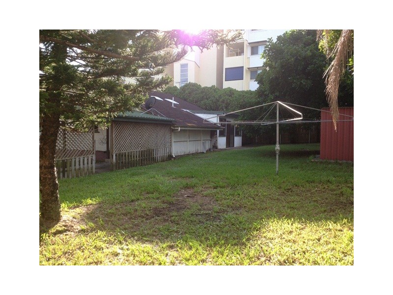 1 Hutchison Street, Redcliffe QLD 4020