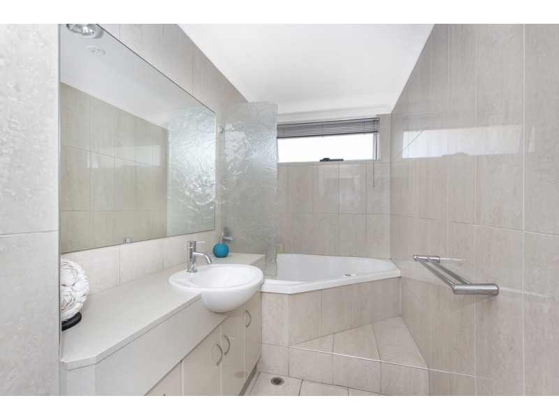 29/77-79 Marine Parade, Redcliffe QLD 4020