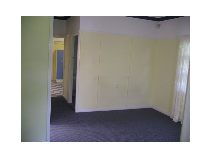 16 Bailey Street, Woody Point QLD 4019