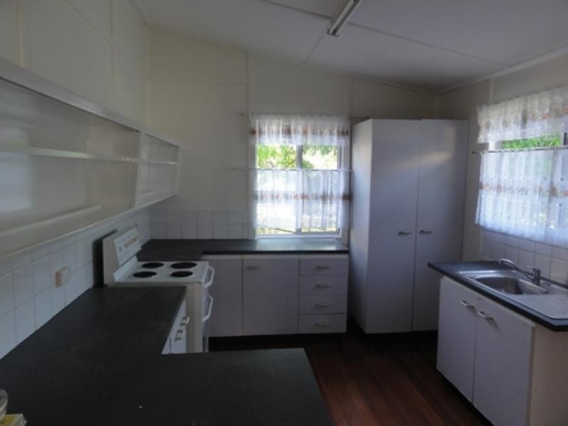 38 Burralong Street, Deagon QLD 4017