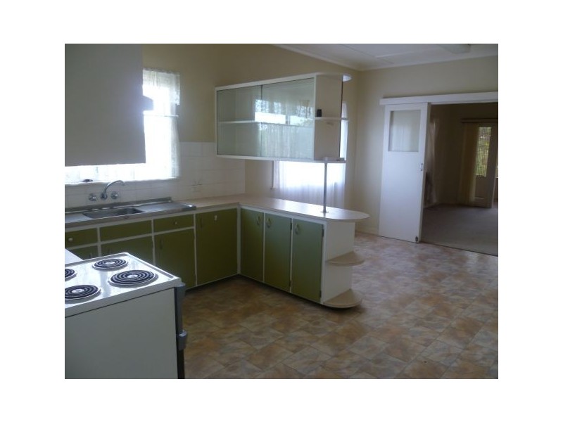 10 Sheehan Street, Redcliffe QLD 4020