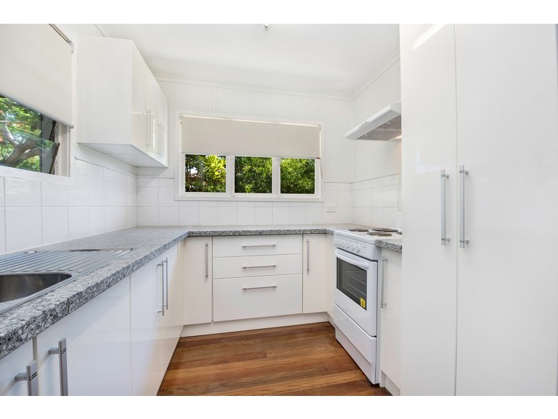 31 Henzell Street, Redcliffe QLD 4020