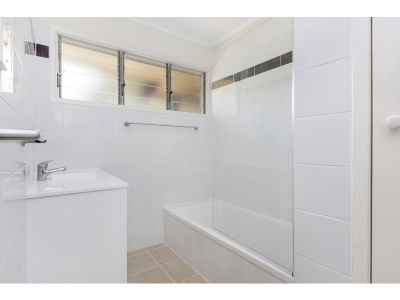 31 Henzell Street, Redcliffe QLD 4020