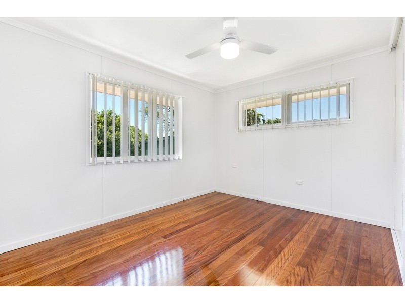 31 Henzell Street, Redcliffe QLD 4020