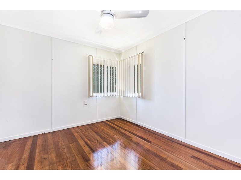 31 Henzell Street, Redcliffe QLD 4020